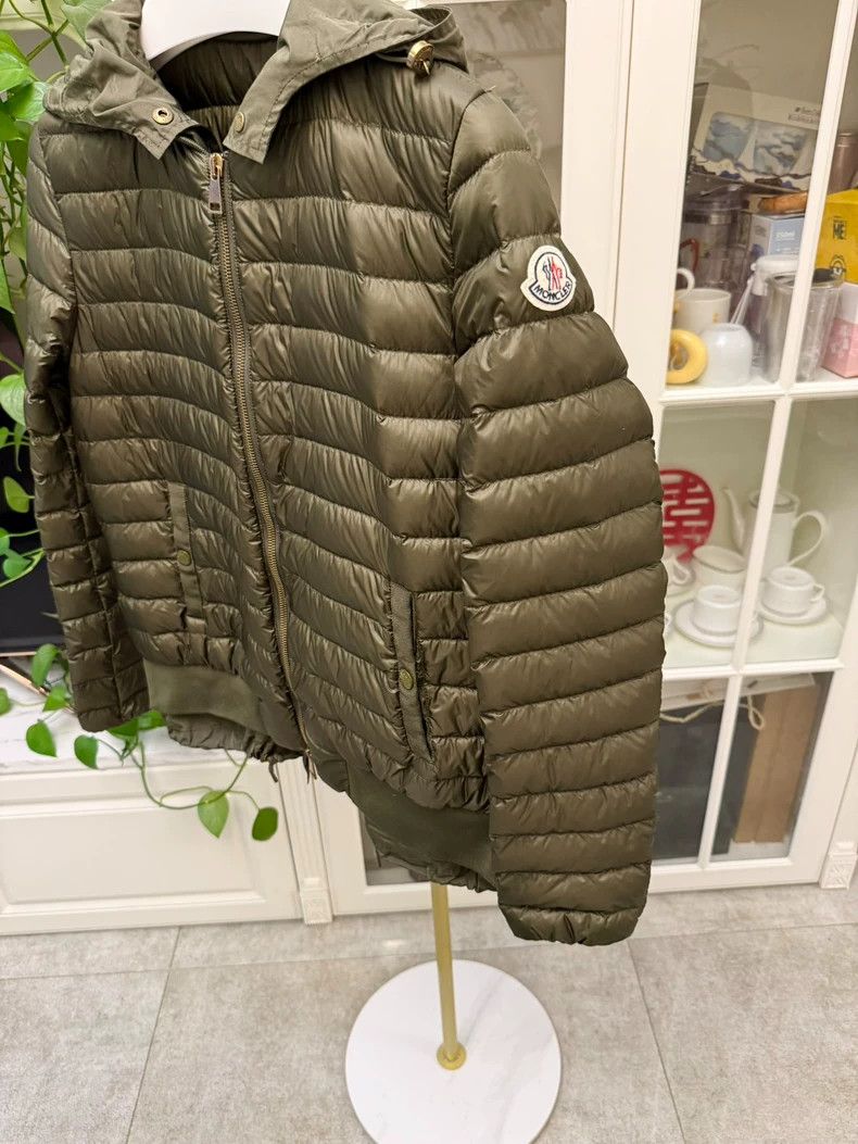 Moncler Green Moncler Padded Jacket for Women Size XS / US 0-2 / IT 36-38 - 2 Thumbnail