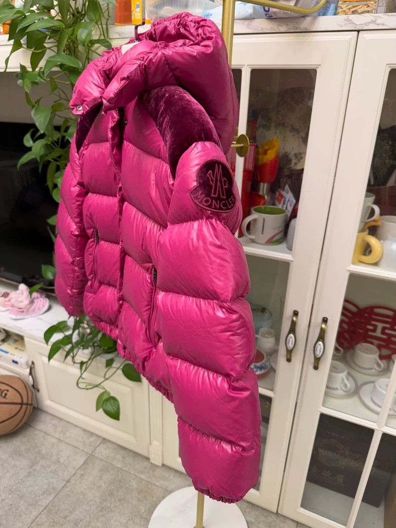 Moncler Pink Velvet Puffer Jacket for Women Size M / US 6-8 / IT 42-44 - 2 Thumbnail