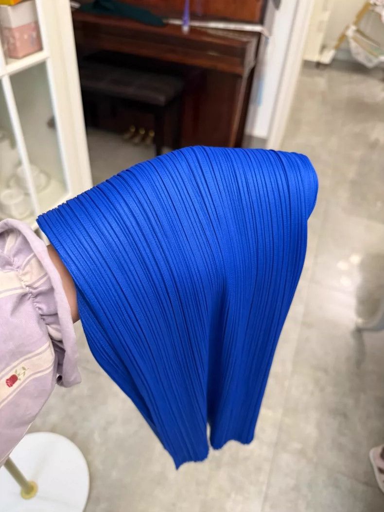 Issey Miyake Classic Blue Pleated Midi Skirt Size 22" - 6 Thumbnail