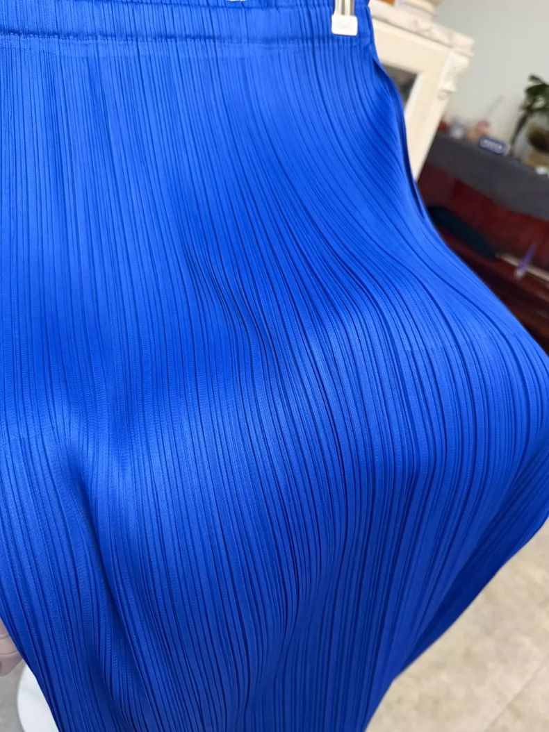 Issey Miyake Classic Blue Pleated Midi Skirt Size 22" - 7 Thumbnail