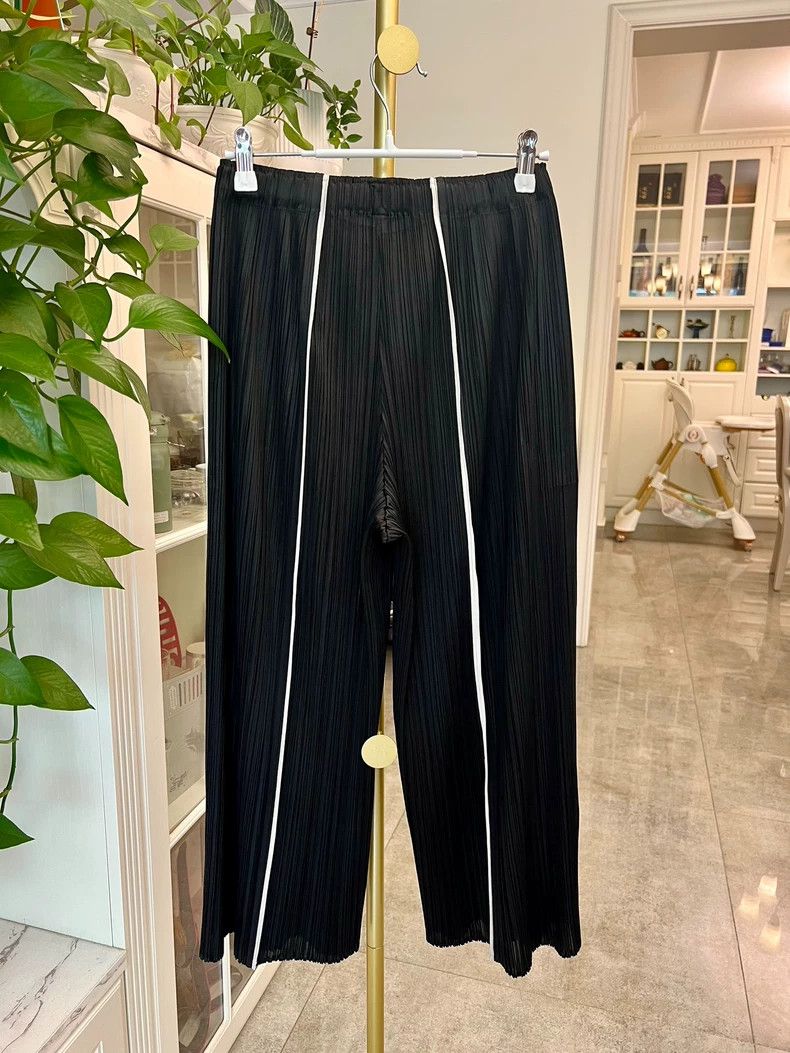 Issey Miyake Black Pleated Pants for Casual or Work Size 24" / US 00 / IT 34 - 6 Thumbnail