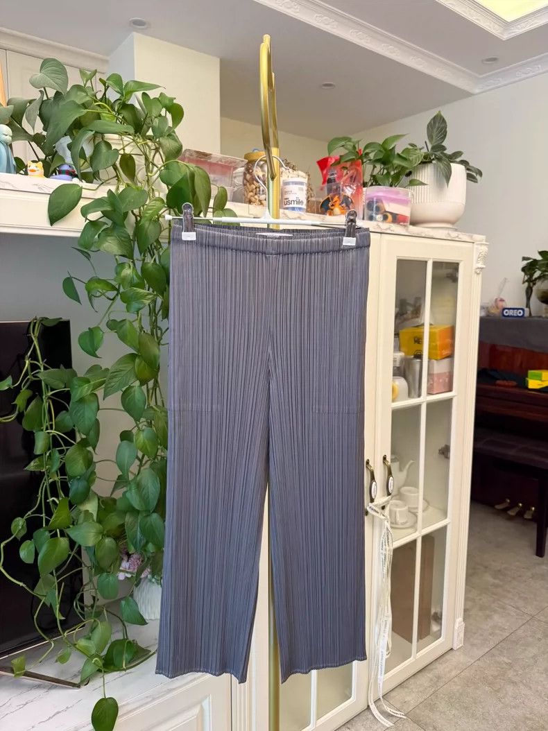 Issey Miyake Classic 7/10 Length Pants in Dark Gray Size 23" - 2 Thumbnail