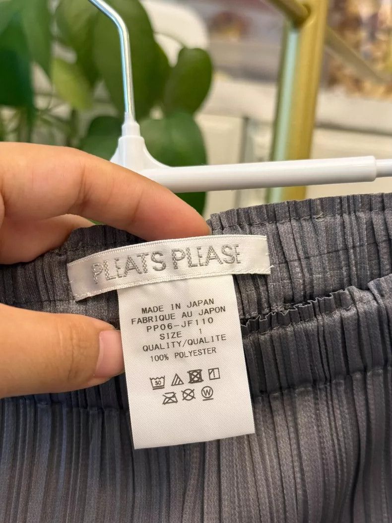 Issey Miyake Classic 7/10 Length Pants in Dark Gray Size 23" - 4 Thumbnail