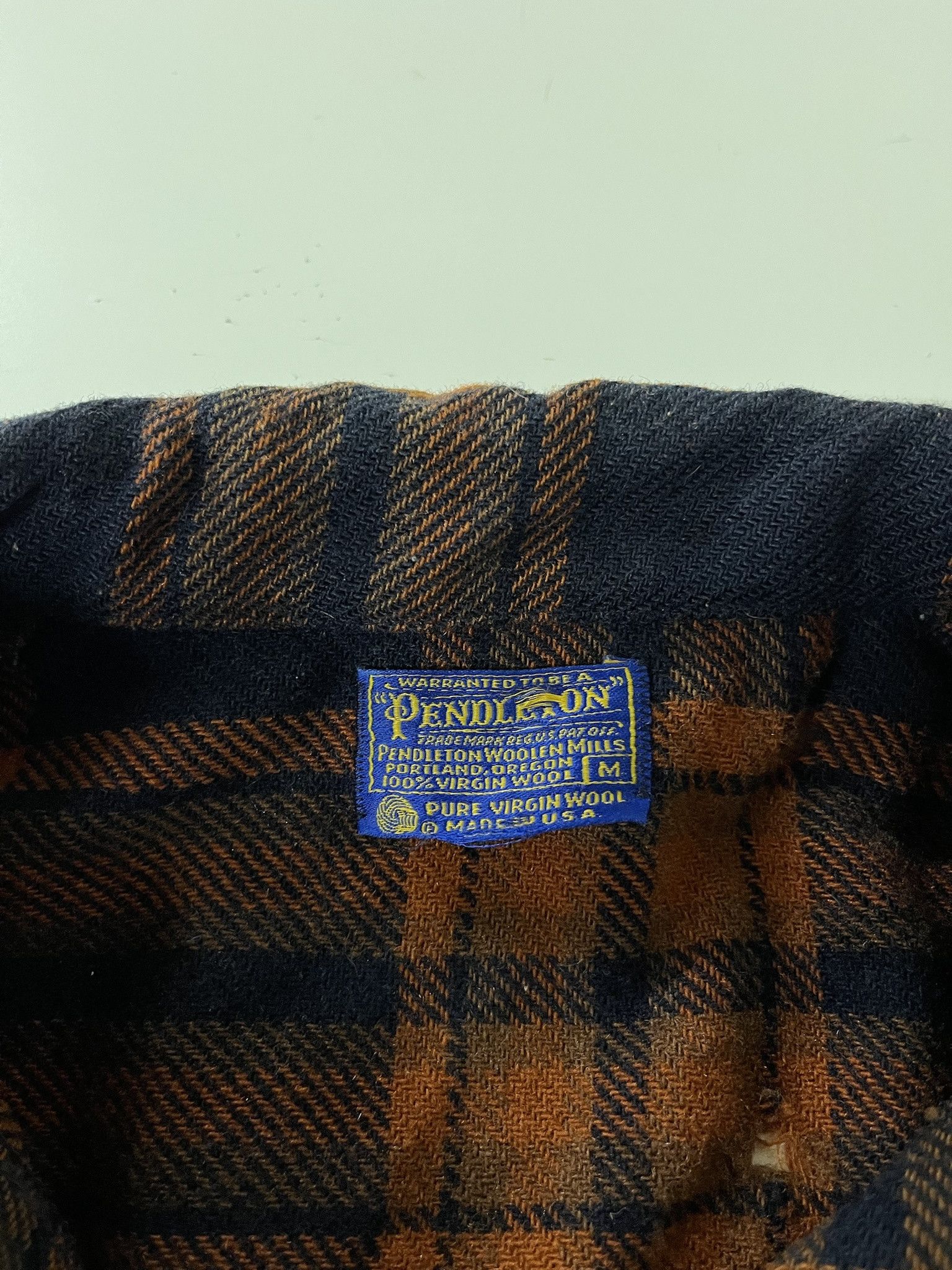 Flannel × Pendleton × Woolrich Woolen Mills Vintage 90s Pendleton Thick Navy Orange Plaid Flannel Shirt Size M Size US M / EU 48-50 / 2 - 3 Thumbnail