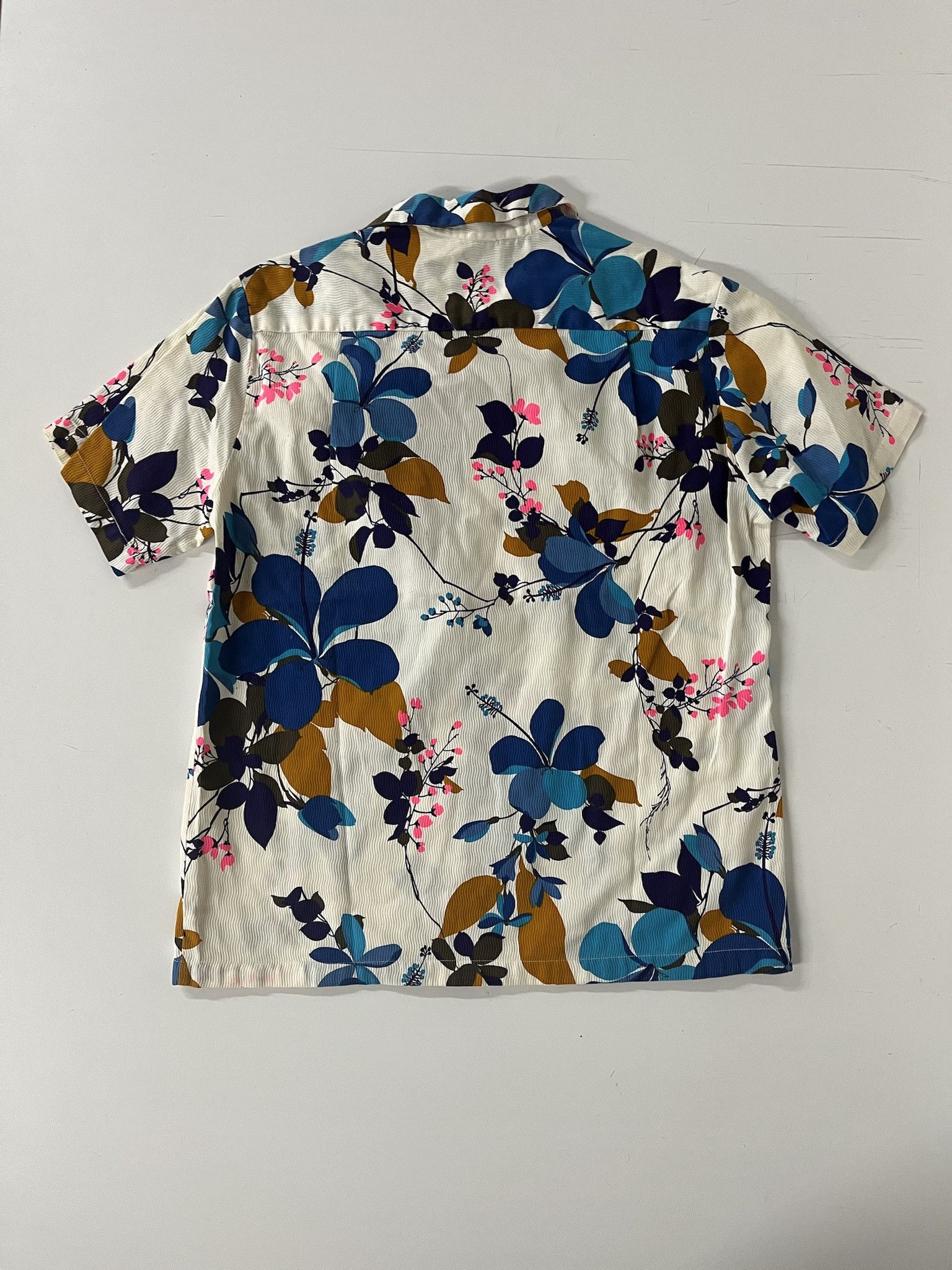 Vintage Vintage 70s Royal Hawaiian Loop Collar Hawaiian Shirt Size L Size US L / EU 52-54 / 3 - 3 Thumbnail
