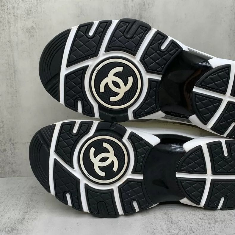 Chanel Chanel Black and White Panda Sneakers Size 36 Size US 6 / IT 36 - 8 Thumbnail