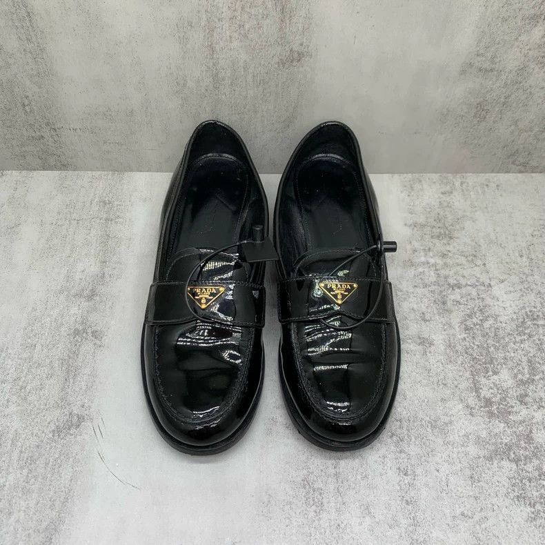 Prada Prada Black Triangle Logo Loafers Size 36 Size US 6 / IT 36 - 4 Thumbnail