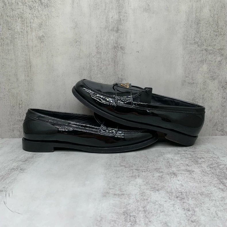 Prada Prada Black Triangle Logo Loafers Size 36 Size US 6 / IT 36 - 2 Thumbnail