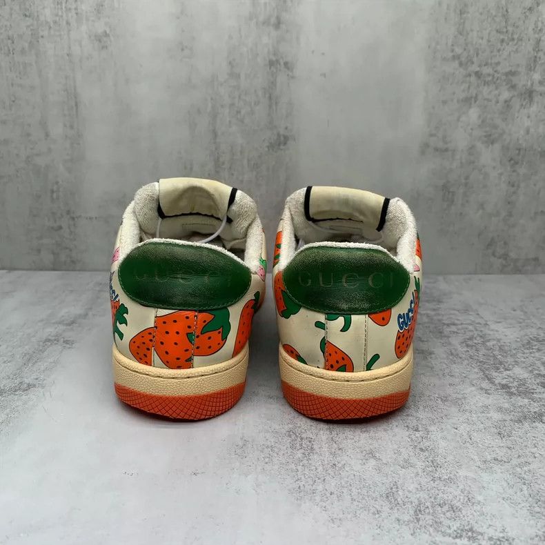 Gucci Gucci Strawberry Print Sneakers Size 36 Size US 6 / IT 36 - 5 Thumbnail