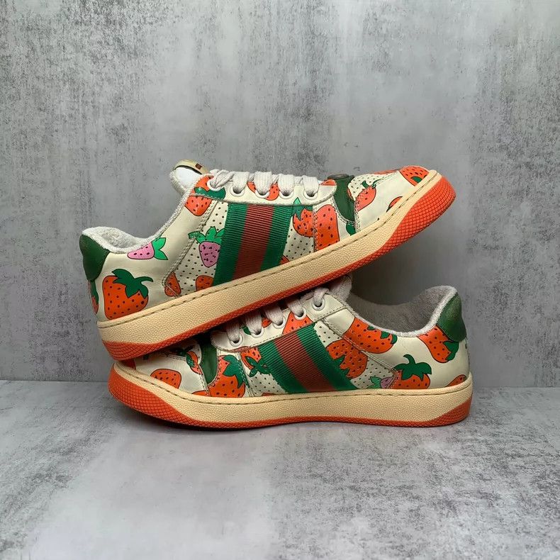 Gucci Gucci Strawberry Print Sneakers Size 36 Size US 6 / IT 36 - 3 Thumbnail