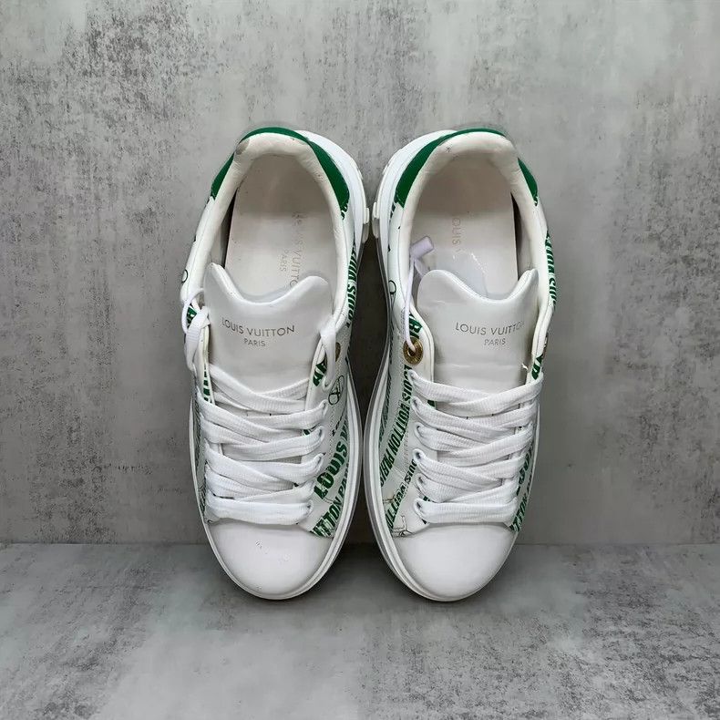 Louis Vuitton Louis Vuitton White Green Printed Sneakers Size 35 Size US 5 / IT 35 - 6 Thumbnail