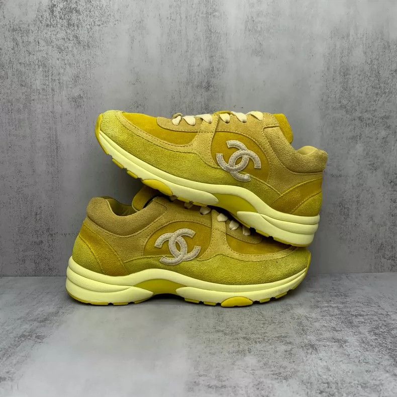 Chanel Chanel Yellow Suede Sneakers Size 36 Size US 6 / IT 36 - 2 Thumbnail