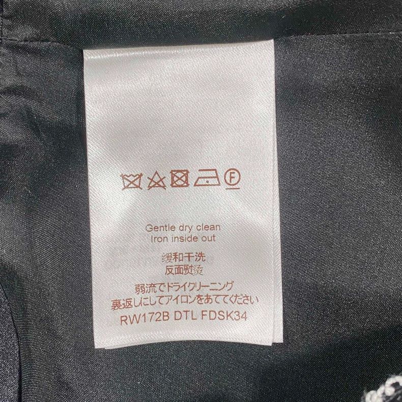 Louis Vuitton Black Louis Vuitton Pleated Skirt Size 38" / US 16 / IT 52 - 5 Thumbnail