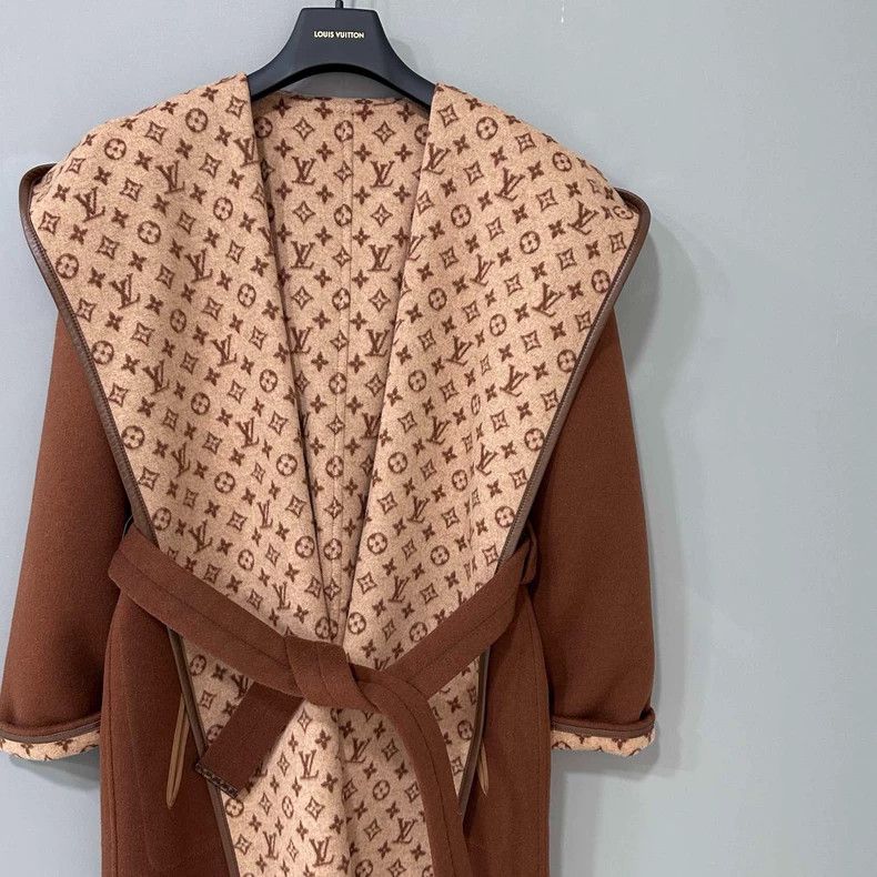 Louis Vuitton New Designed Brown Printed Coat with Detachable Sleeves Size S / US 4 / IT 40 - 2 Thumbnail