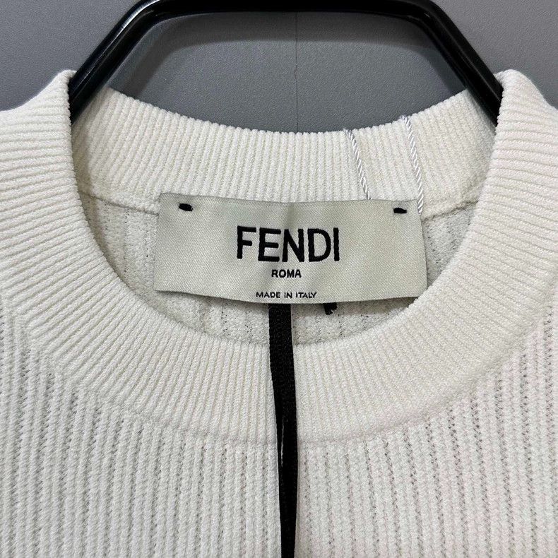 Fendi Fendi Short Sleeve Knitted Top with Logo Size S / US 4 / IT 40 - 5 Thumbnail
