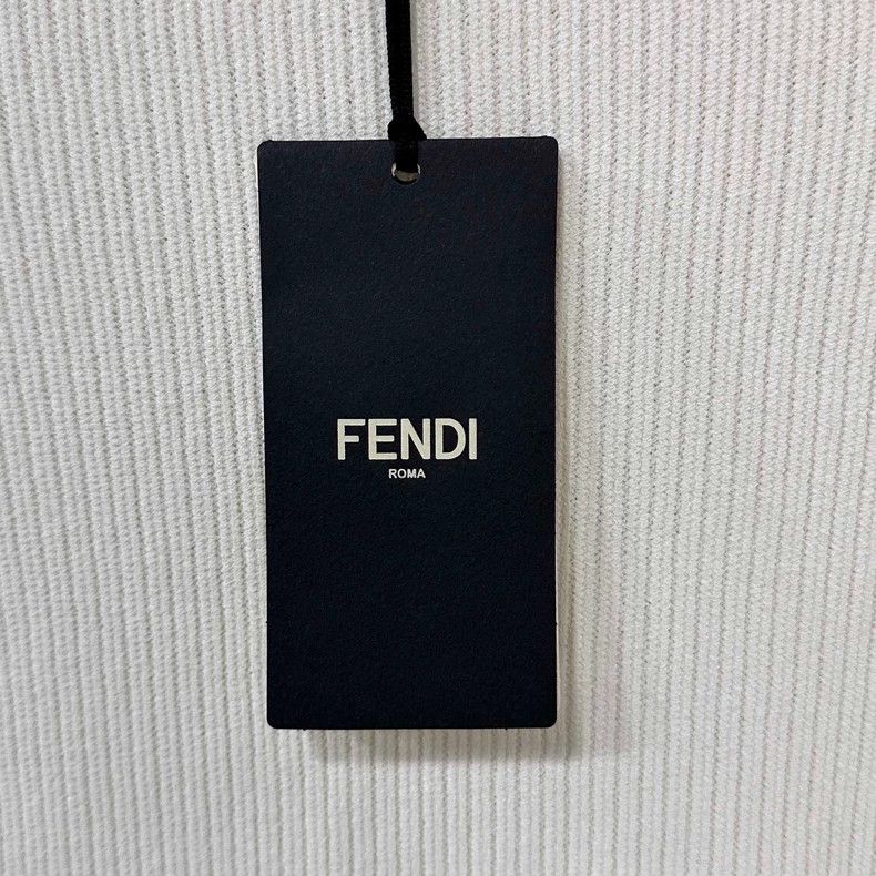 Fendi Fendi Short Sleeve Knitted Top with Logo Size S / US 4 / IT 40 - 7 Thumbnail