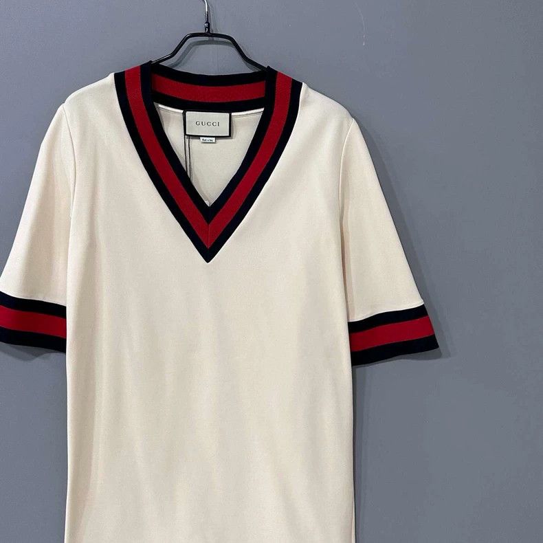 Gucci Gucci V-Neck Dress with Striped Sleeves Size S / US 4 / IT 40 - 2 Thumbnail