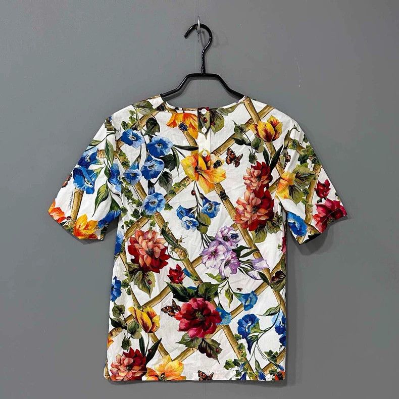 Dolce & Gabbana Floral Short Sleeve Top by Dolce & Gabbana Size S / US 4 / IT 40 - 3 Thumbnail