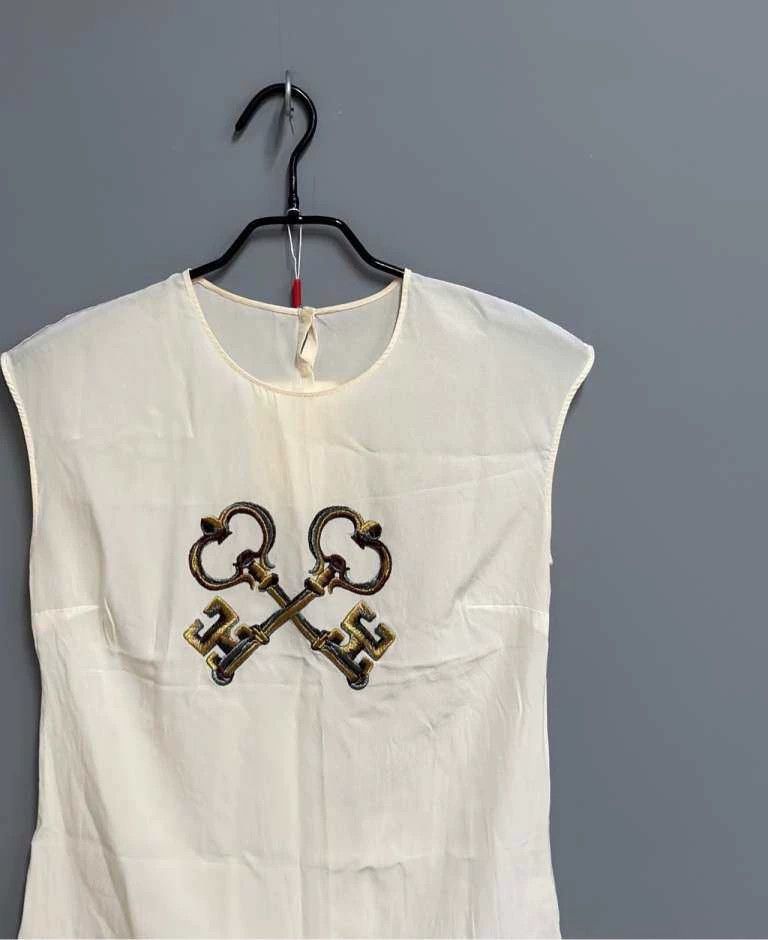 Dolce & Gabbana Dolce & Gabbana Silk Top with Key Design Size S / US 4 / IT 40 - 2 Thumbnail