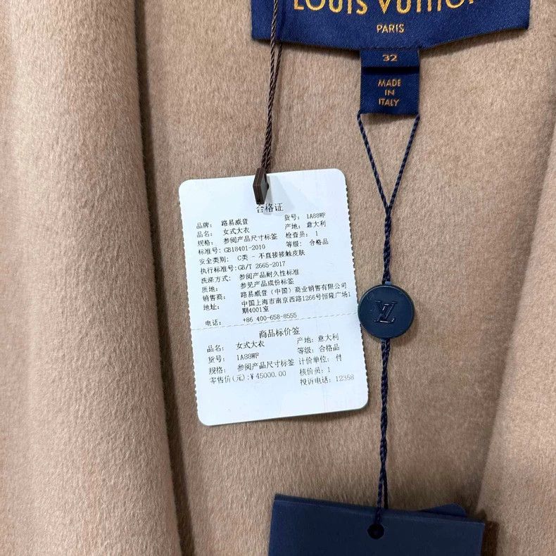 Louis Vuitton Khaki Wool Blend Poncho Coat by Louis Vuitton Size S / US 4 / IT 40 - 5 Thumbnail