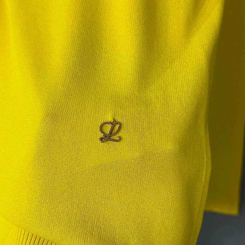 Loewe Yellow V-Neck Sweater with Logo Size L / US 10 / IT 46 - 4 Thumbnail