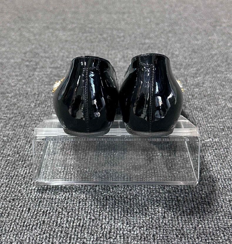 Gucci Black Mary Jane Shoes with Bee Logo Size US 5 / IT 35 - 6 Thumbnail