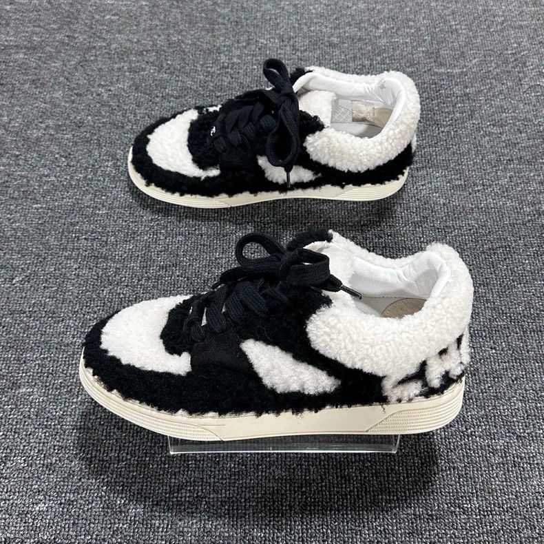 Chanel Black and White Faux Fur Sneakers Size US 6 / IT 36 - 3 Thumbnail
