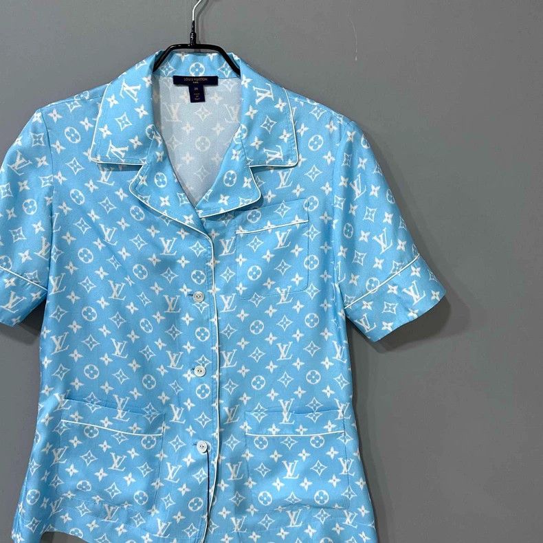 Louis Vuitton Light Blue Printed Silk Shirt by Louis Vuitton Size S / US 4 / IT 40 - 2 Thumbnail