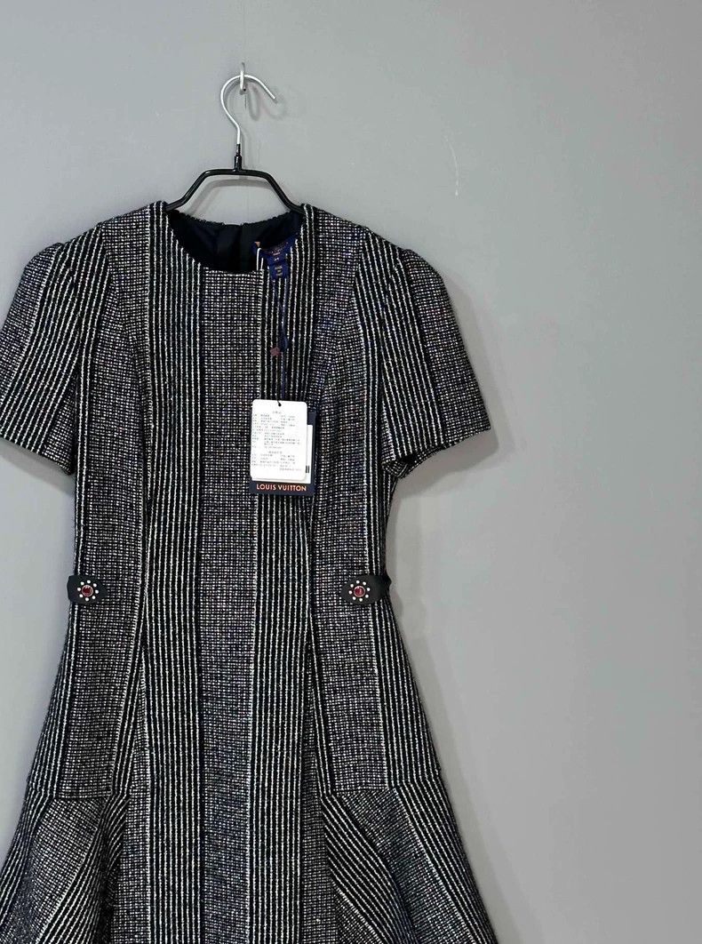 Louis Vuitton Louis Vuitton Tweed Dress with Tags Size XS / US 0-2 / IT 36-38 - 2 Thumbnail