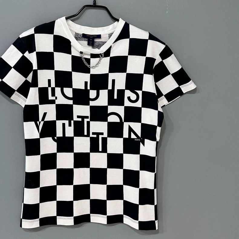 Louis Vuitton Louis Vuitton Checkerboard Short Sleeve T-Shirt Size M / US 6-8 / IT 42-44 - 3 Thumbnail