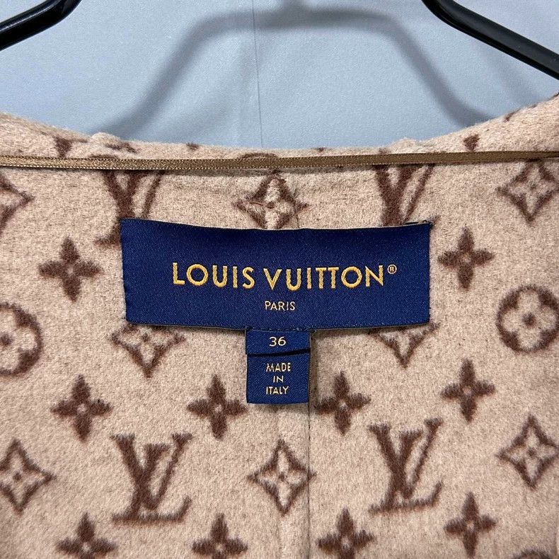 Louis Vuitton Louis Vuitton Printed Bathrobe Coat Size S / US 4 / IT 40 - 6 Thumbnail
