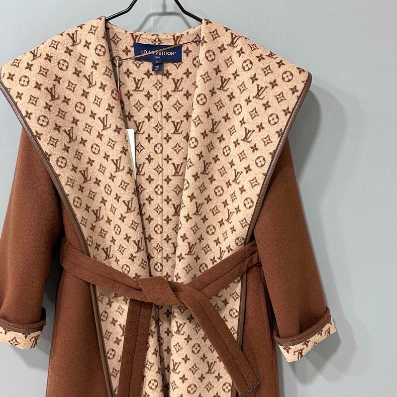 Louis Vuitton Louis Vuitton Printed Bathrobe Coat Size S / US 4 / IT 40 - 2 Thumbnail