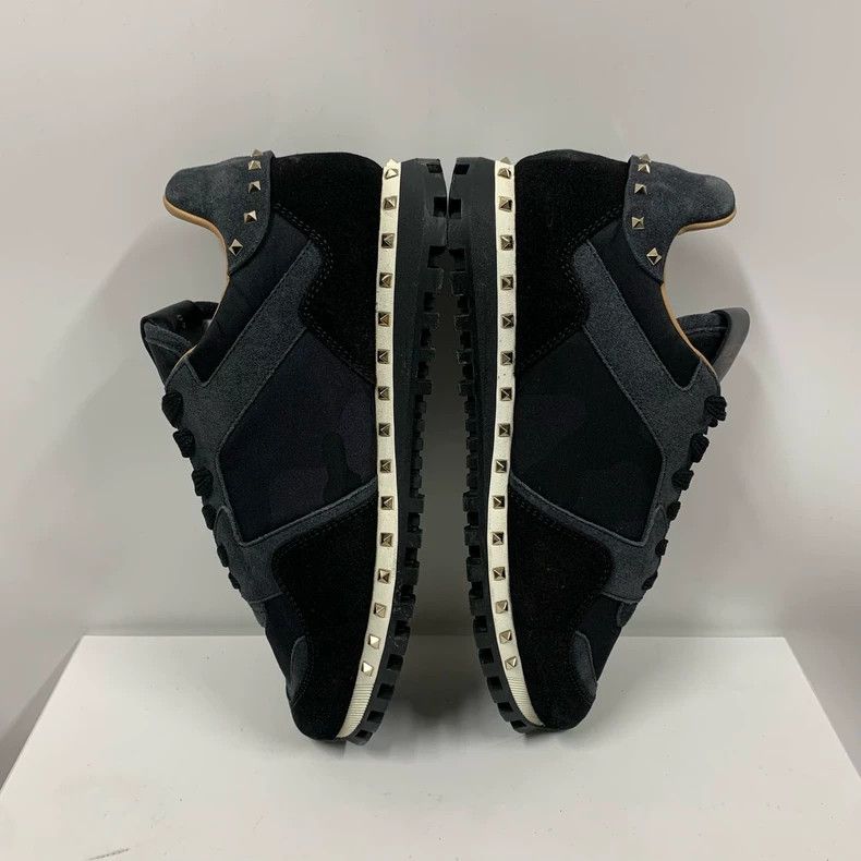 Valentino Valentino Studded Sneakers in Excellent Condition Size US 10 / IT 40 - 4 Thumbnail