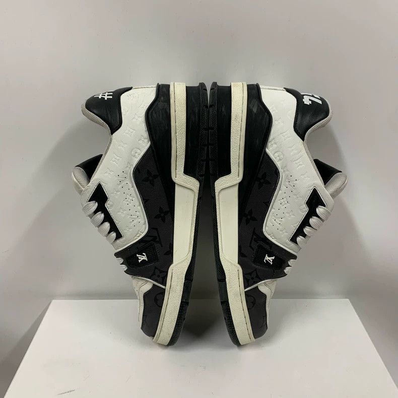 Louis Vuitton Louis Vuitton Black White Trainer Sneakers Size US 7 / IT 37 - 5 Thumbnail