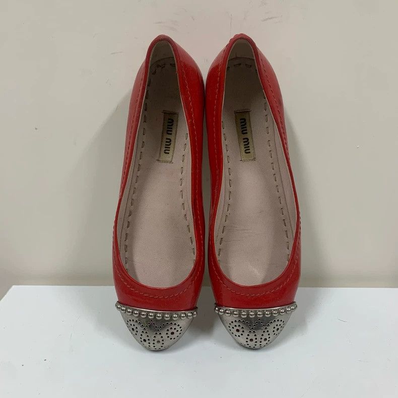 Miu Miu Miu Miu Red Flat Shoes with Metallic Details Size US 5 / IT 35 - 2 Thumbnail