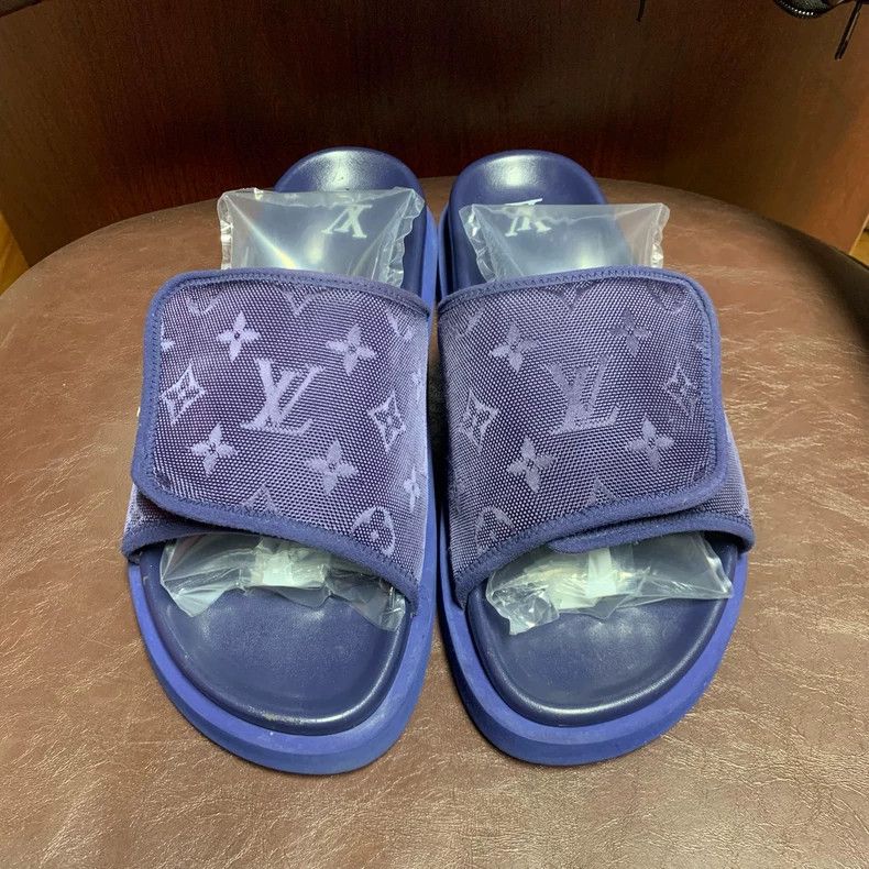 Louis Vuitton Louis Vuitton Velcro Slides Size 8 Size US 8 / IT 38 - 2 Thumbnail