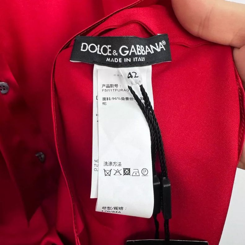 Dolce & Gabbana Red Satin Silk Shirt with Bow Tie Size M / US 6-8 / IT 42-44 - 3 Thumbnail