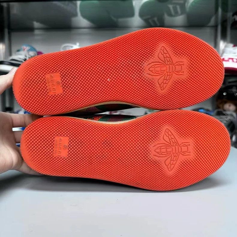 Gucci GUCCI Strawberry Print Sneakers Size 37 Size US 7 / IT 37 - 7 Thumbnail