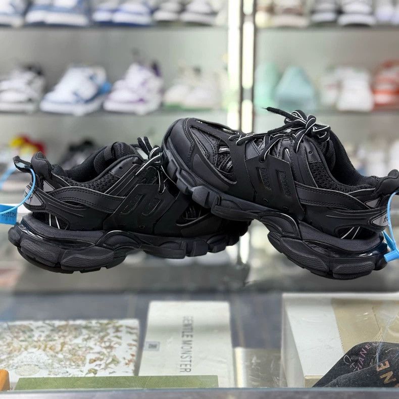 Balenciaga Balenciaga Track Black Sneakers Size 35 Size US 5 / IT 35 - 5 Thumbnail