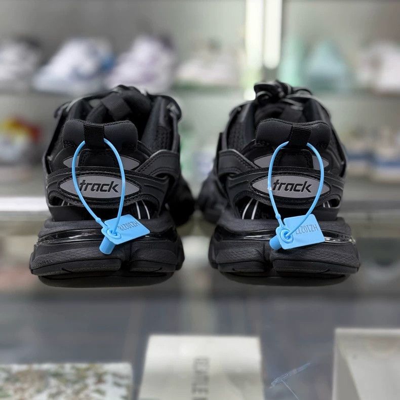 Balenciaga Balenciaga Track Black Sneakers Size 35 Size US 5 / IT 35 - 3 Thumbnail