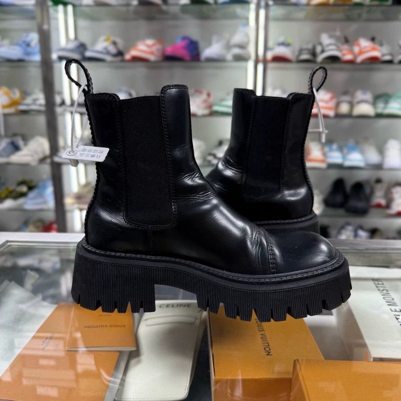 Balenciaga Balenciaga Black Martin Ankle Boots Size 36 Size US 6 / IT 36 - 4 Thumbnail