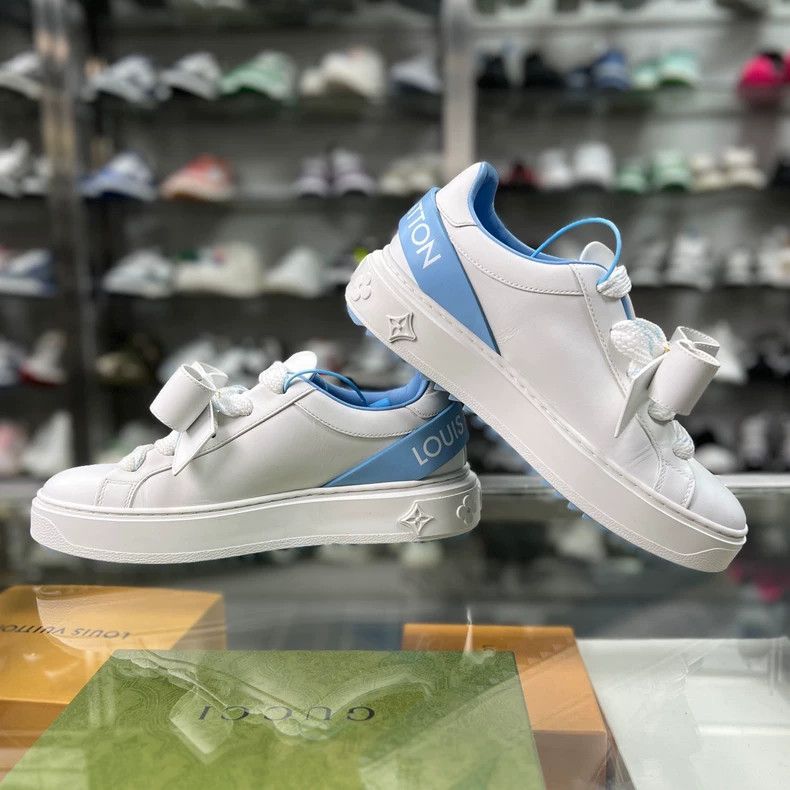 Louis Vuitton LV Time Out White Blue Sneakers Size US 5 / IT 35 - 4 Thumbnail