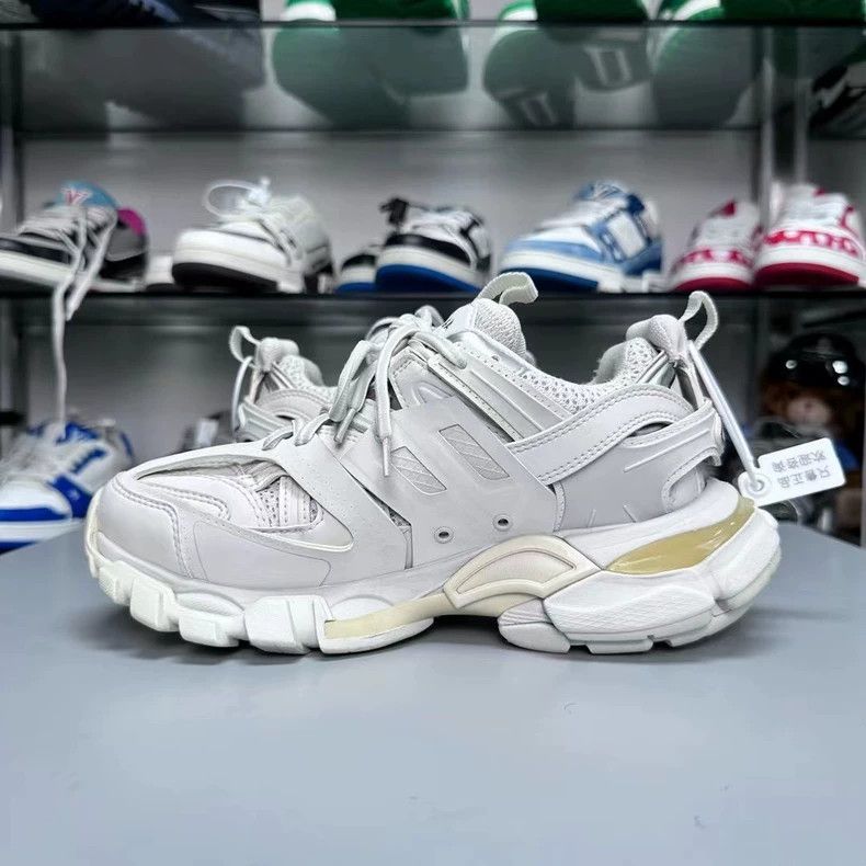 Balenciaga Balenciaga Track Sneakers Size 35 White Size US 5 / IT 35 - 4 Thumbnail