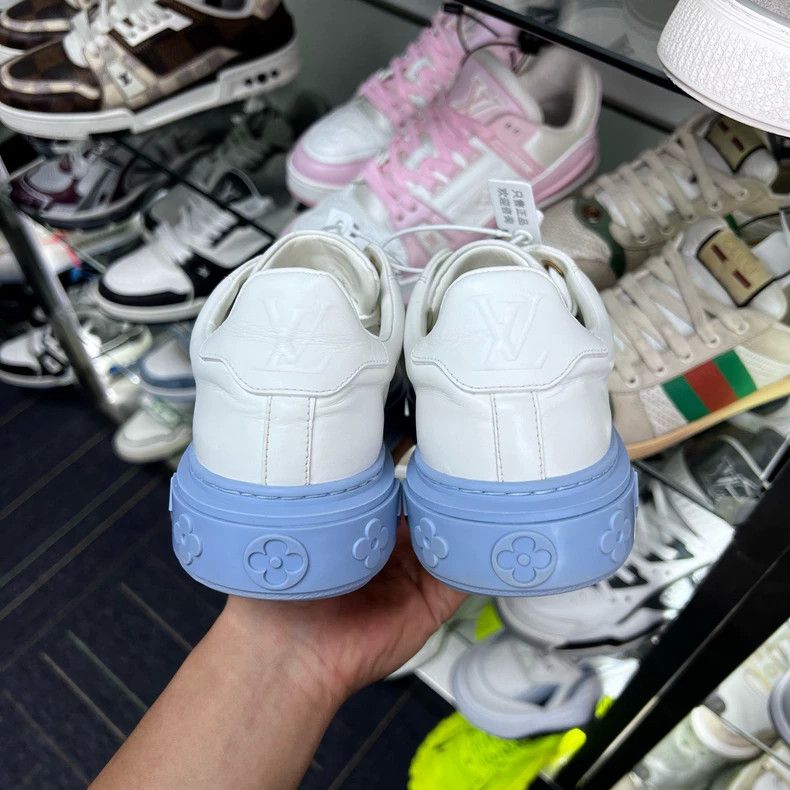 Louis Vuitton LV Time Out Sneakers in White and Blue Size US 5 / IT 35 - 5 Thumbnail