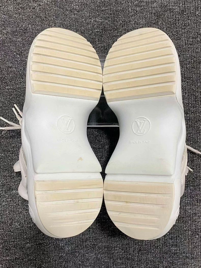 Louis Vuitton Louis Vuitton Dad Sneakers with Wear on Toe Size US 6 / IT 36 - 6 Thumbnail