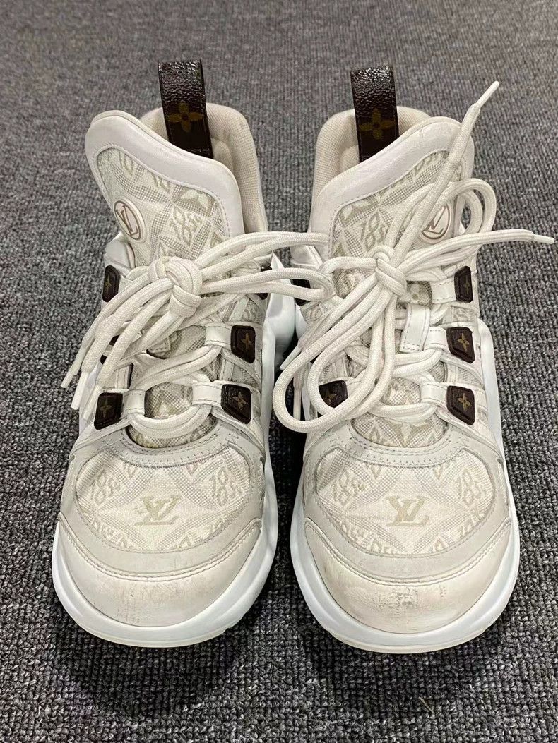 Louis Vuitton Louis Vuitton Dad Sneakers with Wear on Toe Size US 6 / IT 36 - 2 Thumbnail
