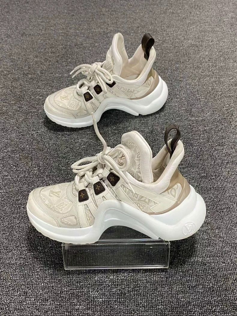 Louis Vuitton Louis Vuitton Dad Sneakers with Wear on Toe Size US 6 / IT 36 - 4 Thumbnail