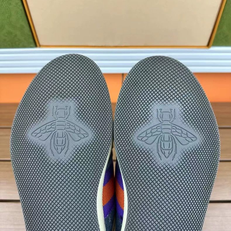 Gucci Gucci Dirty Sneakers in Blue Size 35 Size US 5 / IT 35 - 8 Thumbnail