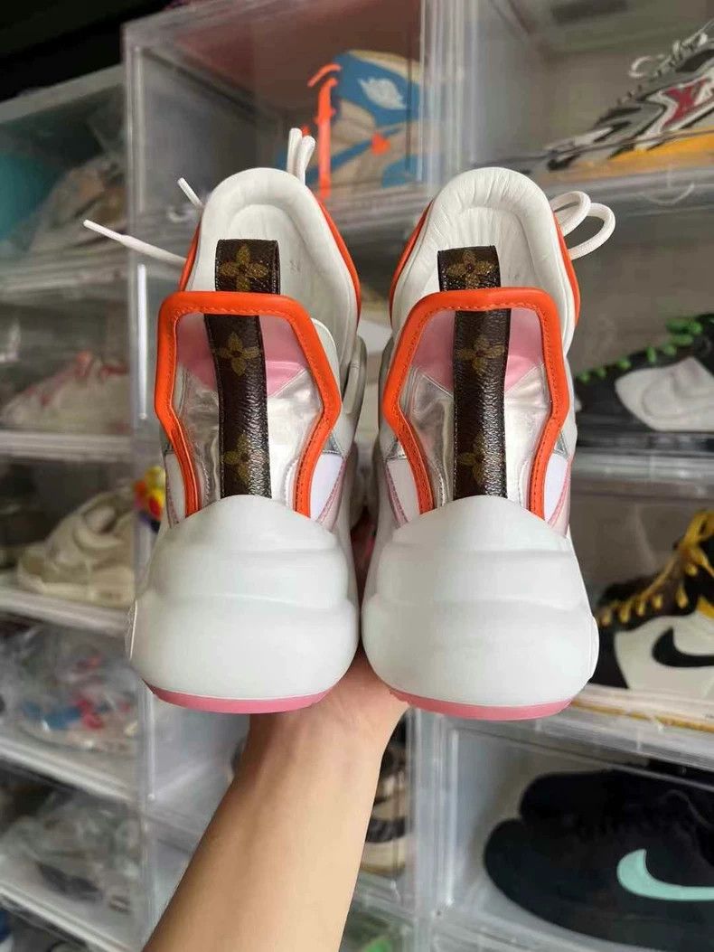 Louis Vuitton Louis Vuitton Archlight Sneakers in White Size US 6 / IT 36 - 5 Thumbnail