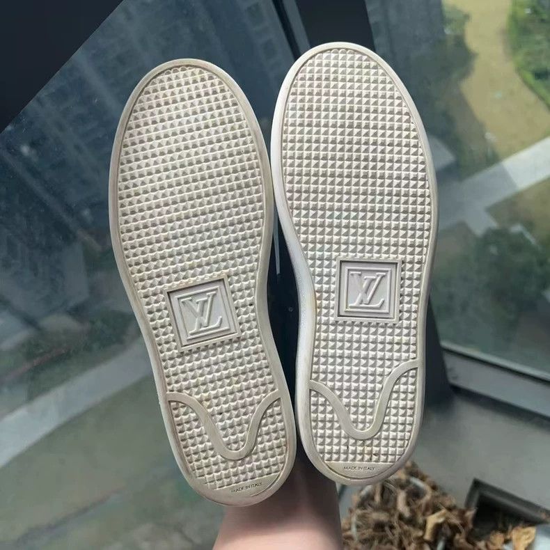 Louis Vuitton Louis Vuitton Classic Brown Sneakers Size 36 Size US 6 / IT 36 - 6 Thumbnail